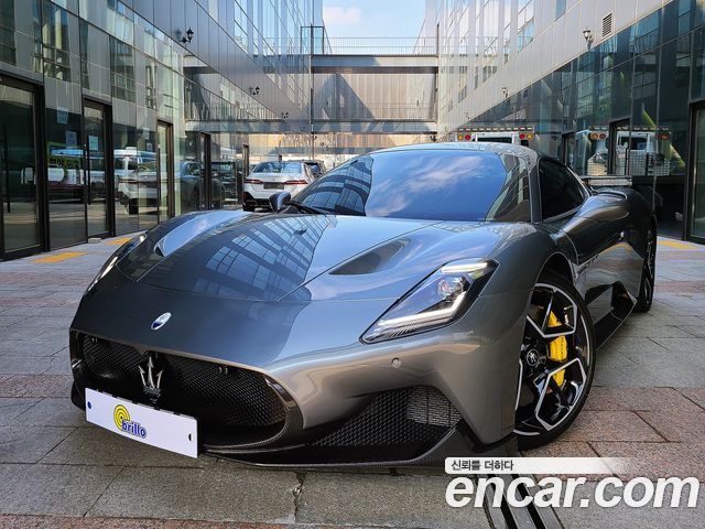Maserati MC20
