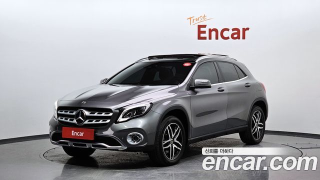 Mercedes-Benz GLA-Class X156