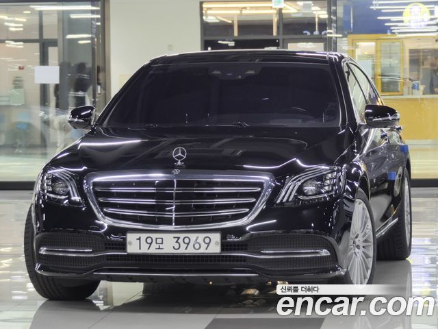 Mercedes-Benz S-Class W222