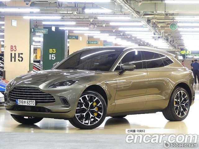 Astonmartin DBX