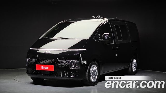 Hyundai Staria