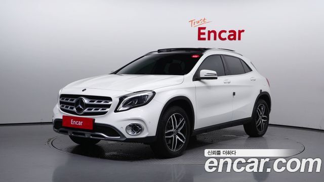 Mercedes-Benz GLA-Class X156