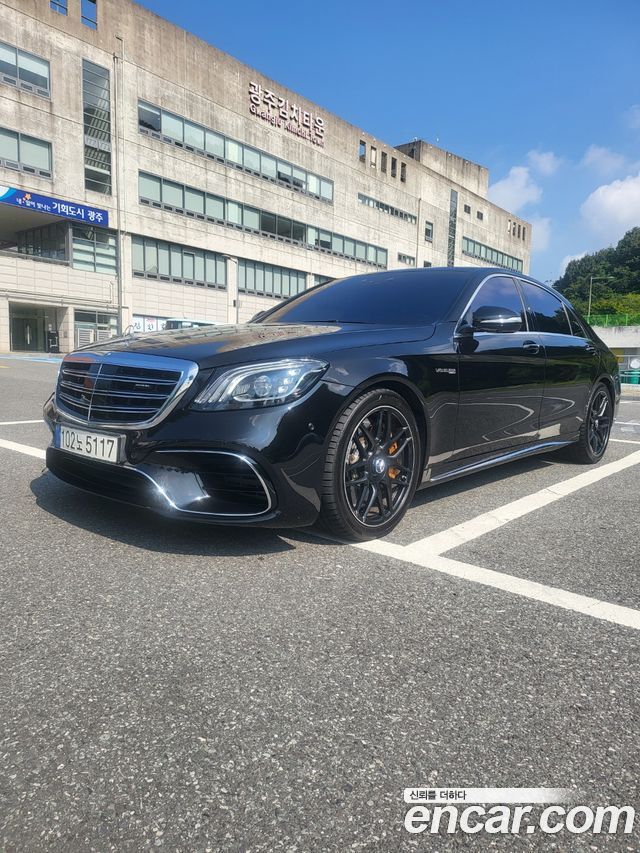Mercedes-Benz S-Class W222