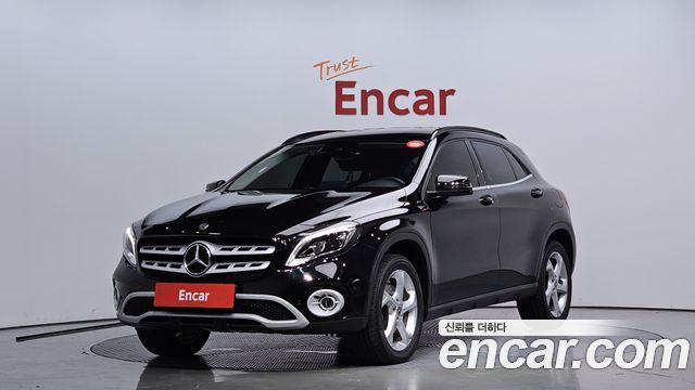 Mercedes-Benz GLA-Class X156