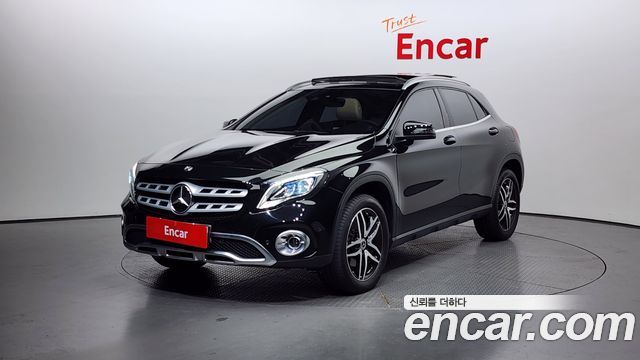 Mercedes-Benz GLA-Class X156