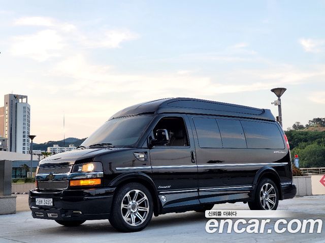 Chevrolet Express Van