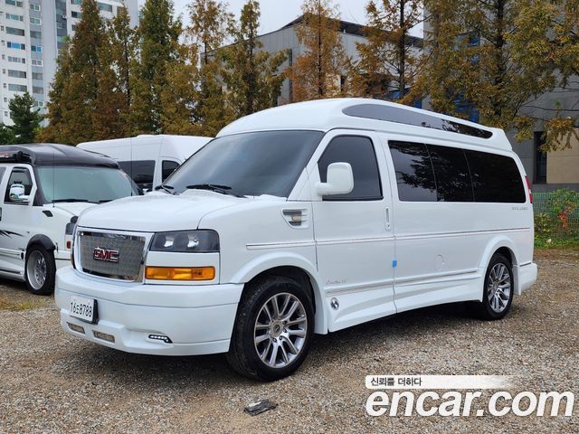 GMC Savana