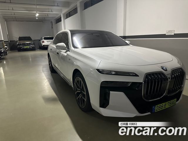 BMW 7 Series (G70)