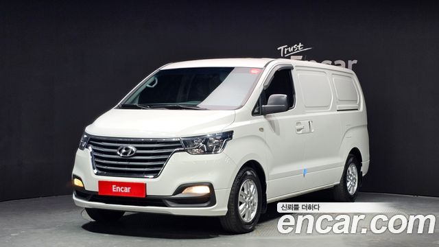 Hyundai The New Grand Starex