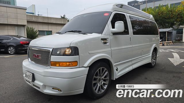 GMC Savana