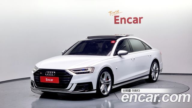Audi S8 (D5)