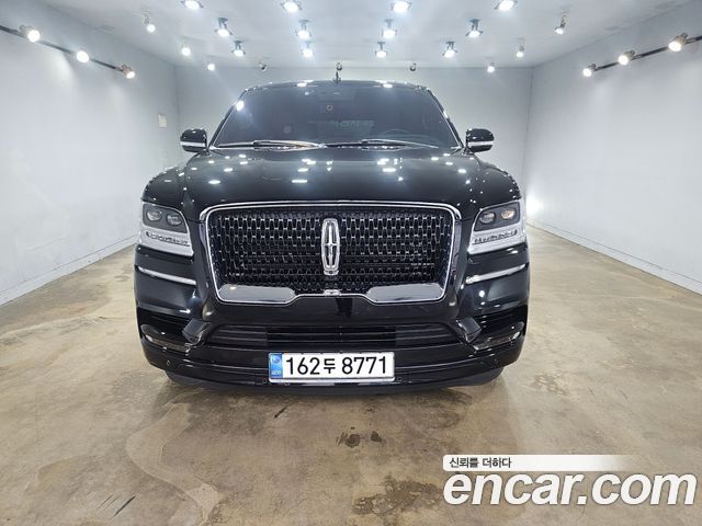 Lincoln Navigator 4th Gen