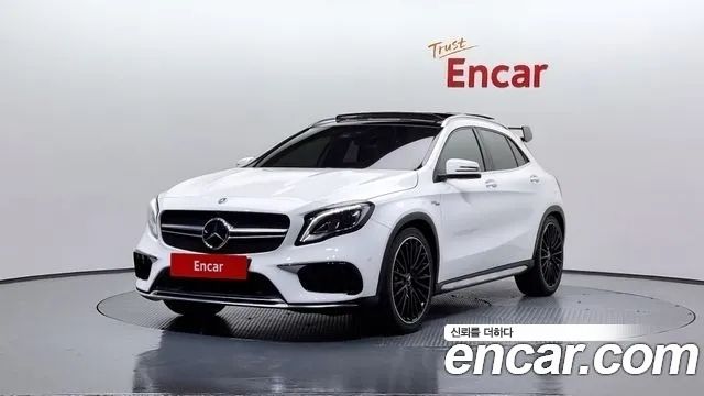 Mercedes-Benz GLA-Class X156