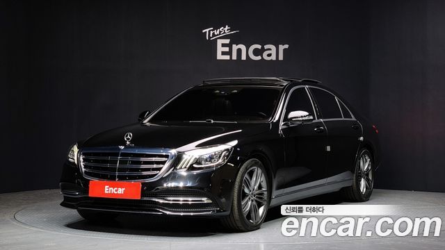 Mercedes-Benz S-Class W222