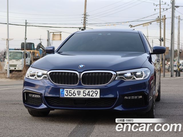 BMW 5 Series (G30)