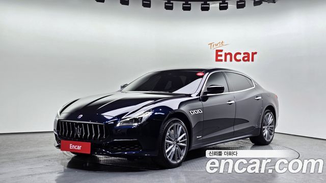 Maserati Quattroporte