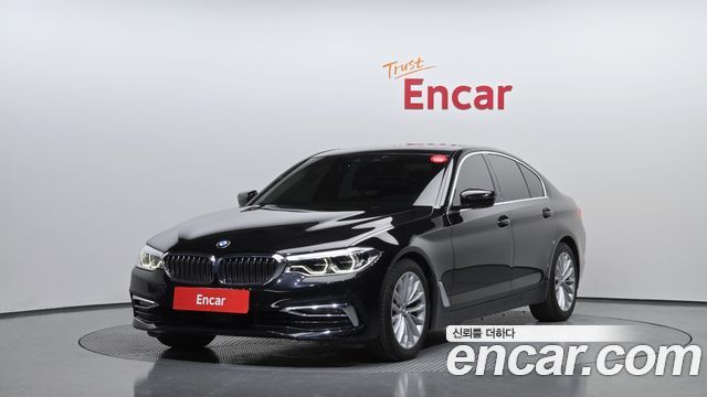 BMW 5 Series (G30)
