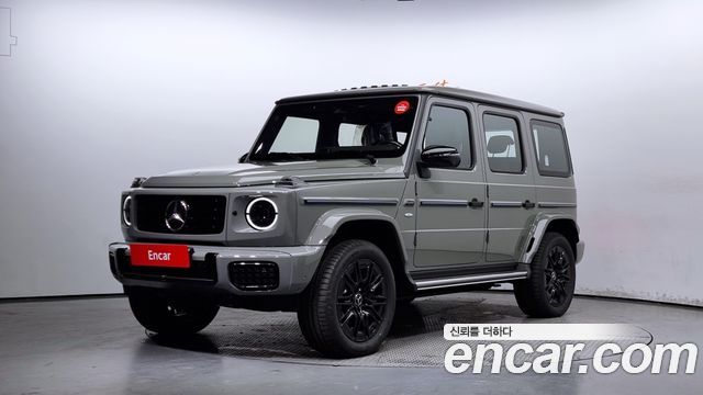 Mercedes-Benz G-Class W465