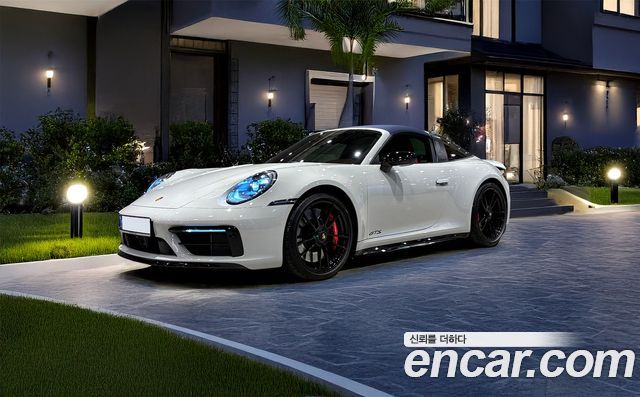 Porsche 911 (992)