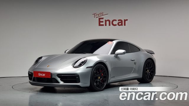 Porsche 911 (992)