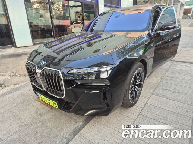 BMW 7 Series (G70)