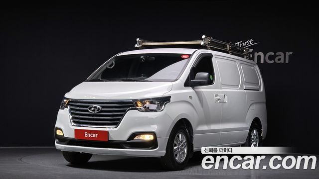 Hyundai The New Grand Starex