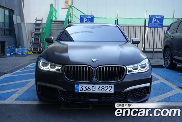 BMW 7 Series (G11)