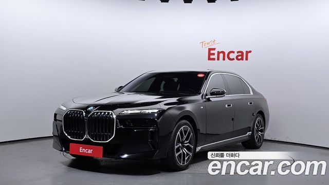 BMW 7 Series (G70)