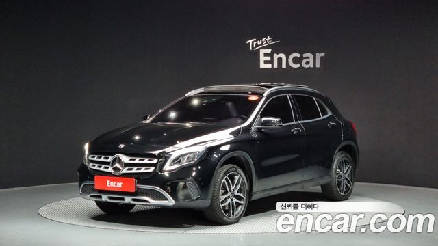 Mercedes-Benz GLA-Class X156