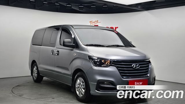 Hyundai The New Grand Starex