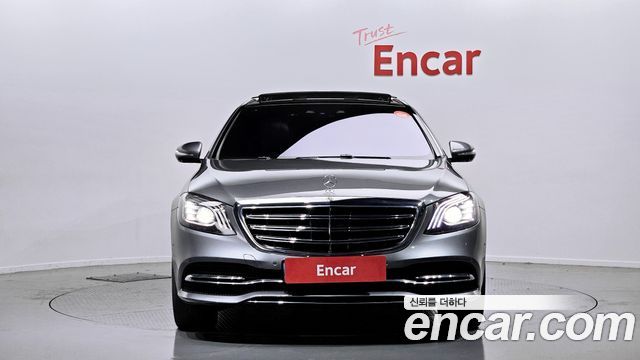 Mercedes-Benz S-Class W222