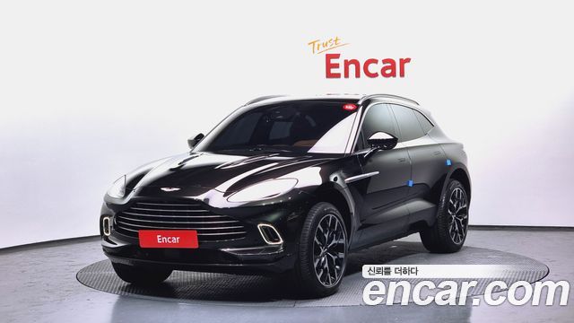 Astonmartin DBX