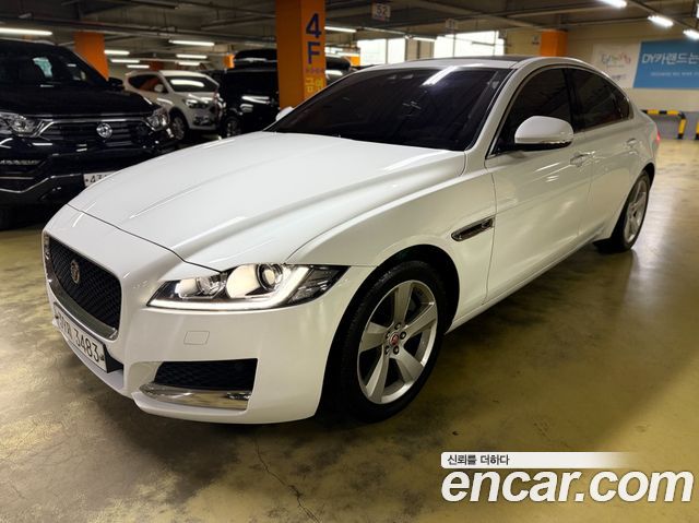 Jaguar XF (X260)