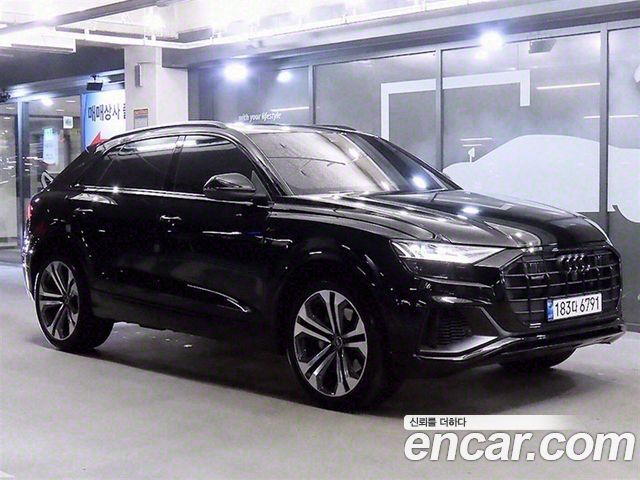 Audi Q8 (4M)