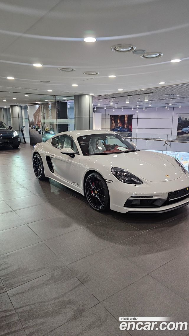 Porsche 718 Cayman