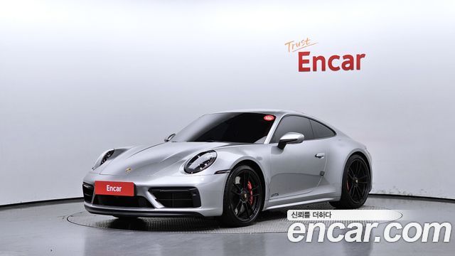 Porsche 911 (992)
