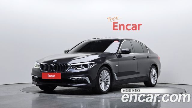 BMW 5 Series (G30)