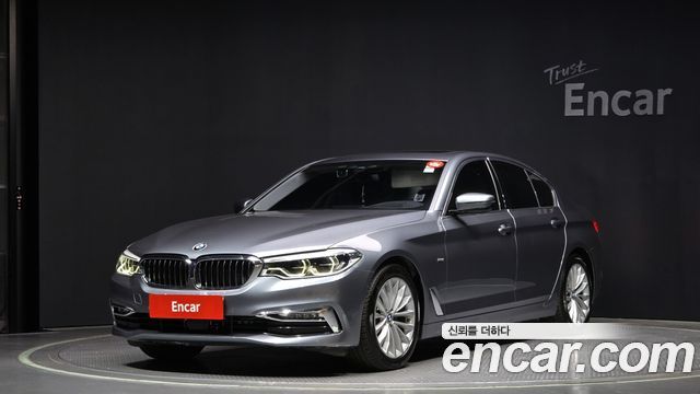 BMW 5 Series (G30)