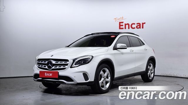 Mercedes-Benz GLA-Class X156