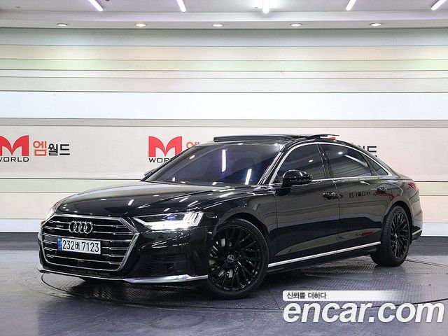 Audi A8 (D5)