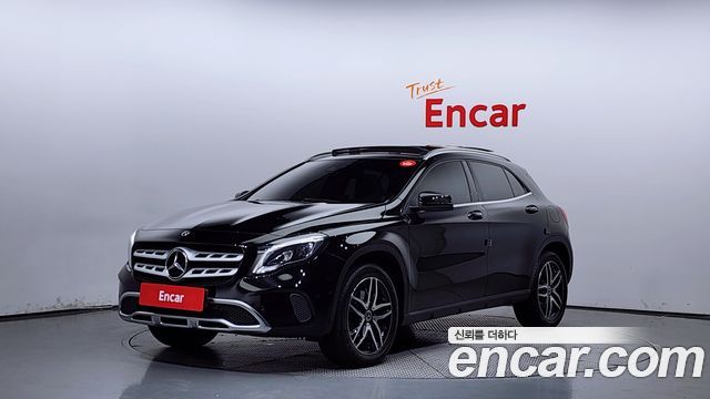 Mercedes-Benz GLA-Class X156