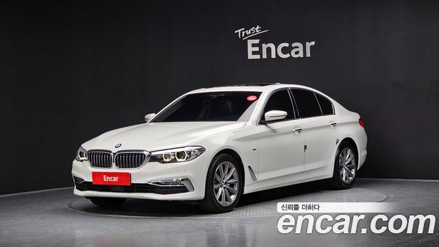 BMW 5 Series (G30)