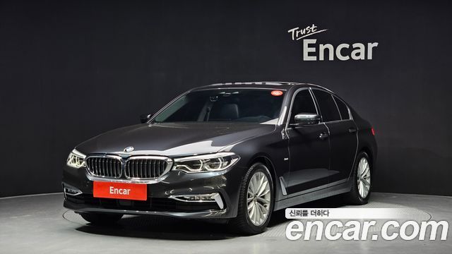 BMW 5 Series (G30)