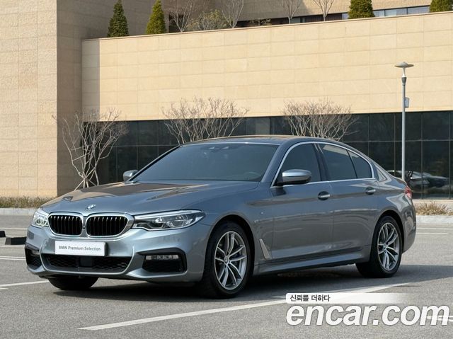 BMW 5 Series (G30)