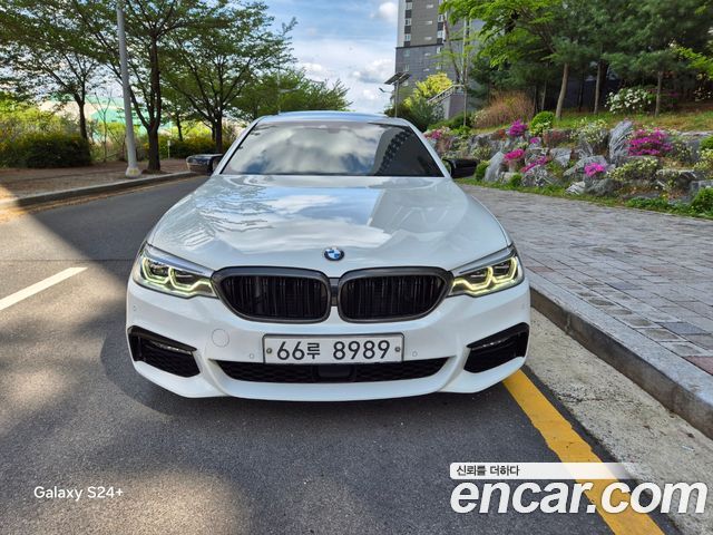 BMW 5 Series (G30)