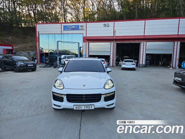 Porsche New Cayenne