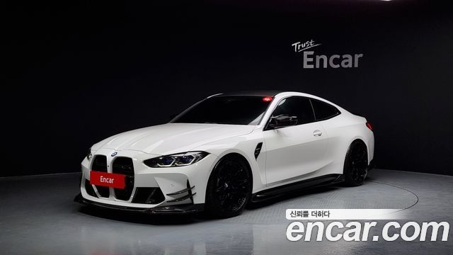 BMW M4 (G82)