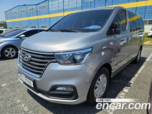 Hyundai The New Grand Starex