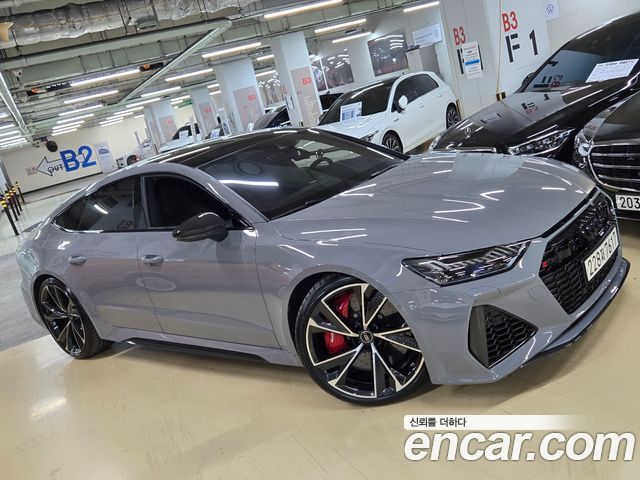 Audi RS7 (4K)