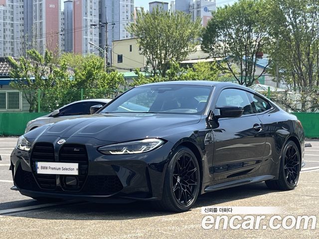 BMW M4 (G82)
